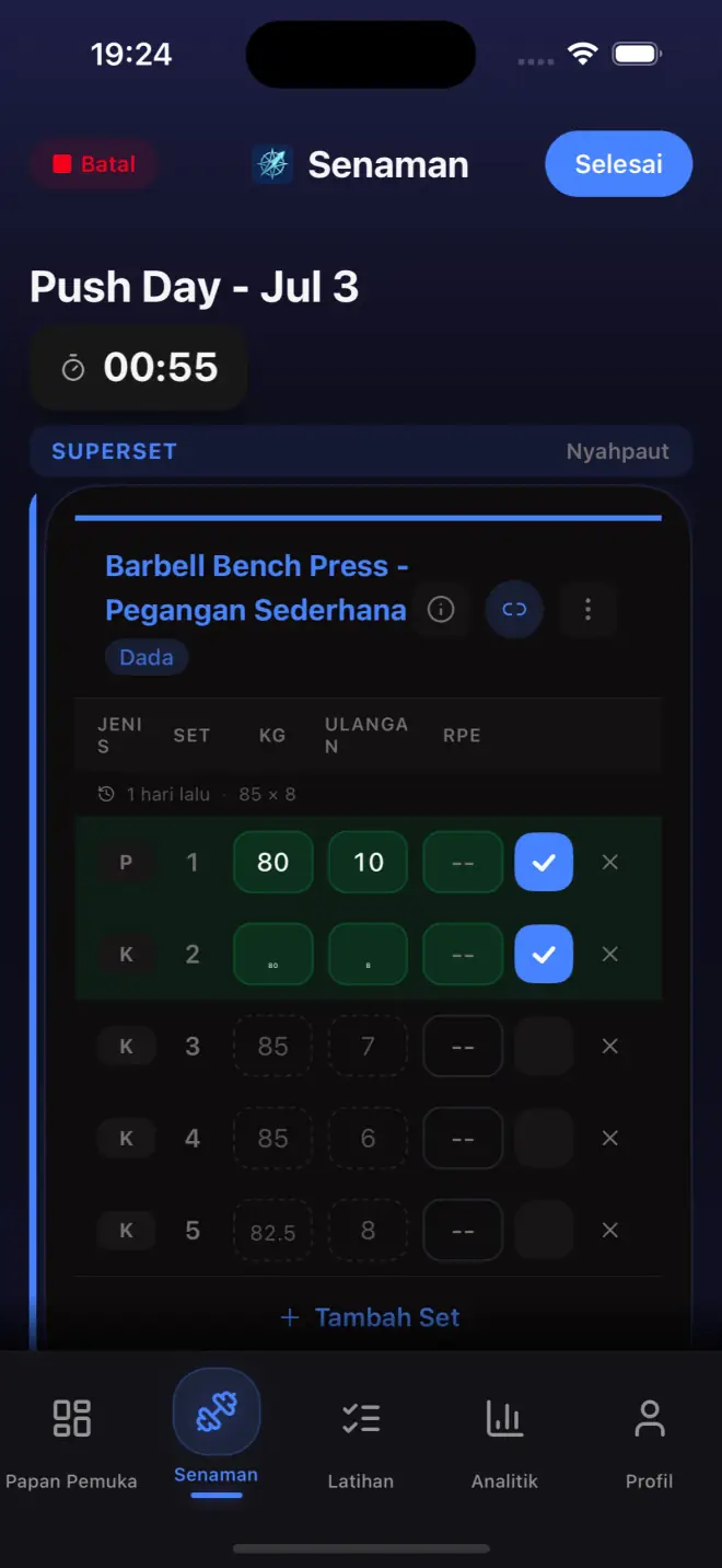 Active workout screen with set logging